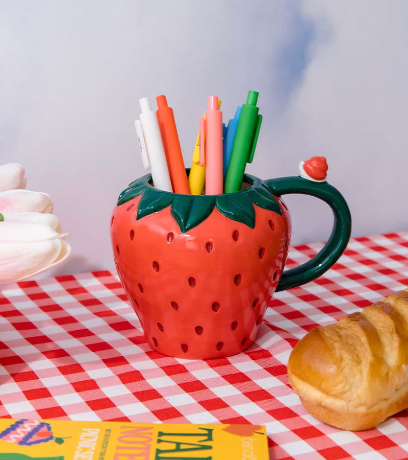 Mug fraise en céramique en 3D