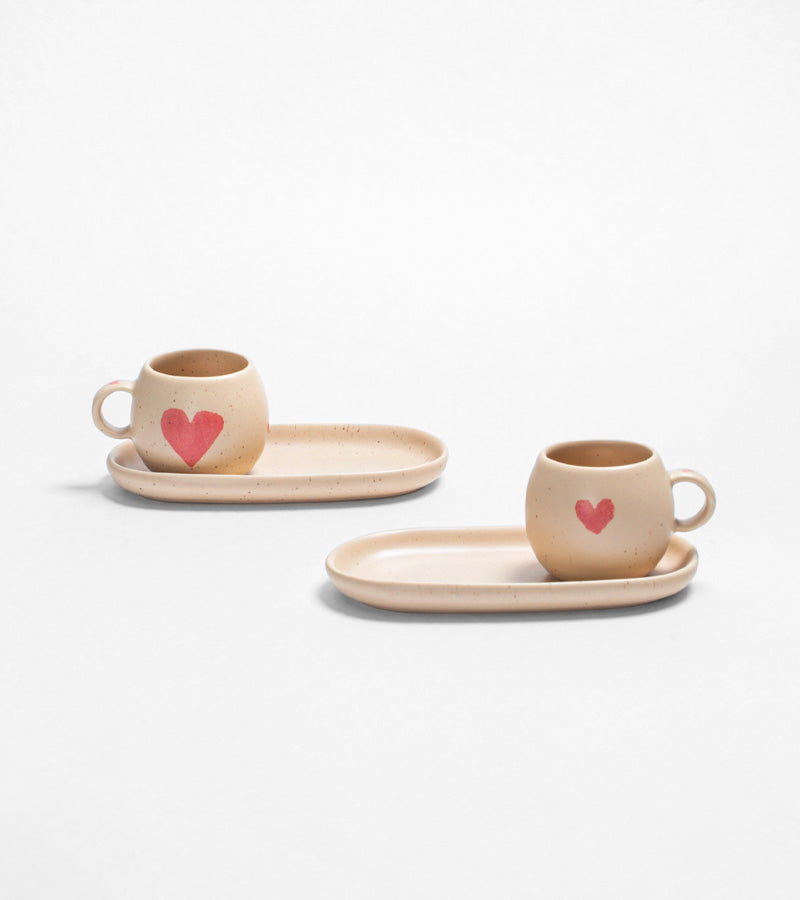 Set de 2 tasses et leurs petits plateaux - Coeur